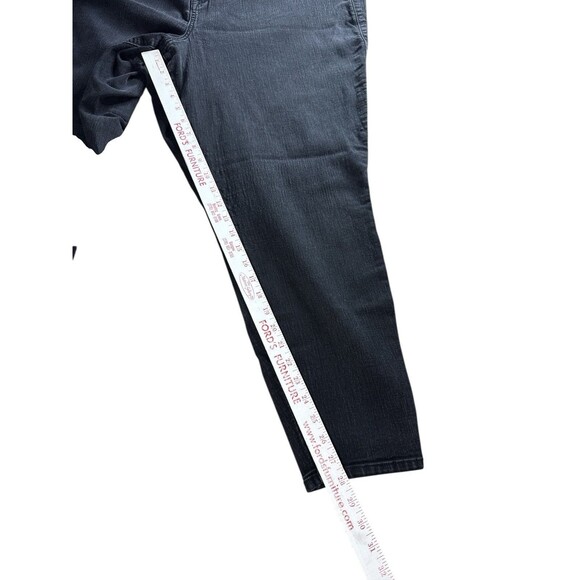 Torrid Black Denim Stretch Jeggings Size 28T Ankle Cropped Plus Size Black Jeans - Picture 9 of 11